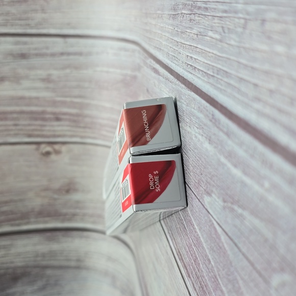 BUXOM 2 shades Brunching & Drop some$ FULL-ON Plumping Lip Matte ** - Picture 2 of 4